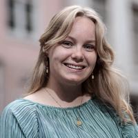 Pasfoto Elisa de Weerd
